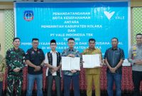 Penandatanganan MoU ini dilaksanakan pada Selasa (16/9/2025) di Kolaka dan dihadiri oleh jajaran penting seperti Head of Pomalaa Project PT Vale, Pj Sekda Kolaka, Ketua DPRD Kolaka, Dandim 1412 Kolaka, Kapolres Kolaka, hingga perwakilan tokoh adat dan pengusaha lokal.