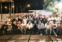 Puluhan anggota Member Grup WA Obrolan Baruga dan Alumni Sospol Unhas 