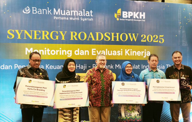 Bank Muamalat memberi dukungan produk dan layanan perbankan syariah kepada Universitas Muhammadiyah (Unismuh) Makassar dan Yayasan Wakaf Universitas Muslim Indonesia (UMI).